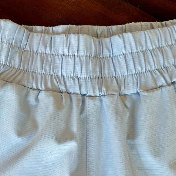 Vuori Cardiff Shorts Peri Color Block. XS. Like New - Picture 11 of 15